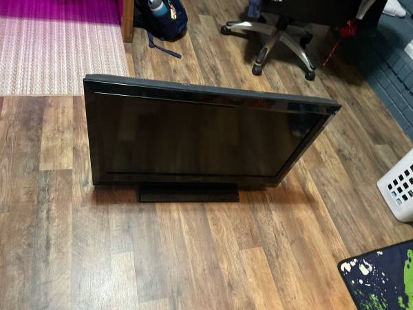 Vizio TV 1