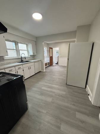 $2200.00 / 4br - 4 beds 2 bath newly renovated home in Endicott64035575748098122