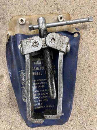 Gear and Wheel puller 1