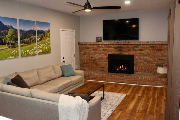 $222 / 3br - Frankenmuth Retreat (Frankenmuth, MI)64198883601538120