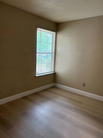 $2,595 / 3br - 1350ft2 - Wonderful 1447 sq ft, 3 bed, 2 bath, on cul-de-sac, North of I 80 (North Sacramento)64043663515009123