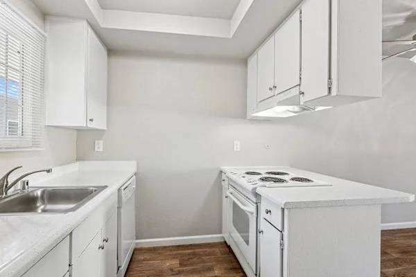 $2,295 / 1br - 610ft2 - Exclusive 1 BR/1 BA, Stainless Kitchens, Clubhouse Access (fremont / union city / newark)63695915446403120