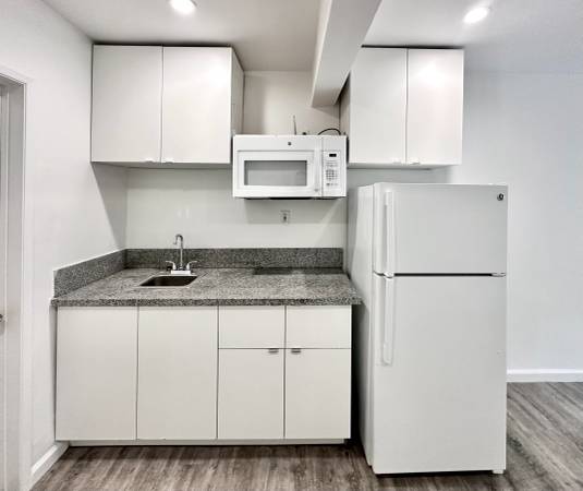 $1,590 MAR VISTA Bachelor + 1BA, PARKING INCLUDED, Walk-In Closet, Patio (Mar Vista (Santa Monica Adj))63701035019265123