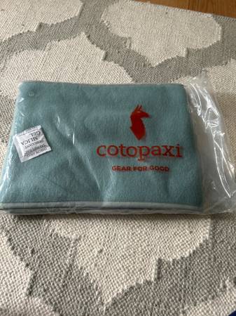 Cotopaxi Teca fleece scarf- new with tags 1