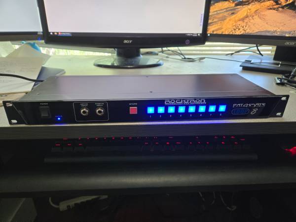 Rocktron Patchmate 8 Loop Rack 1