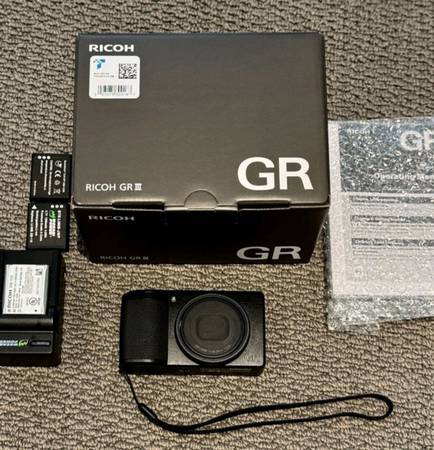 Ricoh GR III 1080p 24.2MP f/2.8 Camera 1