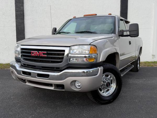 2004 GMC Sierra 2500HD SLT - Photo 8
