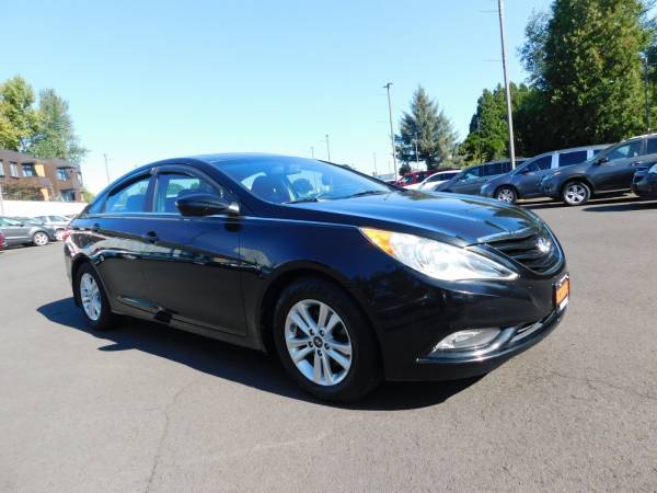 2013 Hyundai Sonata  GLS Sedan 4D Sedan 1