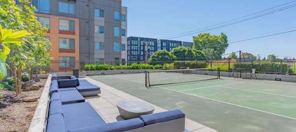 $1,450 / 463ft2 - Great views of the Portland skyline, 24/7 Fitness Center (Overlook)63831608885891121