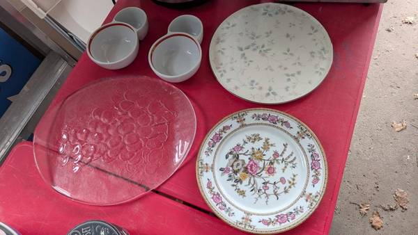 Mixed Serving Set - Plates, Cups & Glass Platter 1