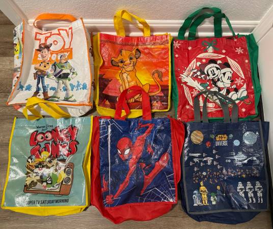 🛍️ 6 Vinyl/Canvas Cartoon Bags: Disney/Pixar, Marvel, Looney Toons (new) 1