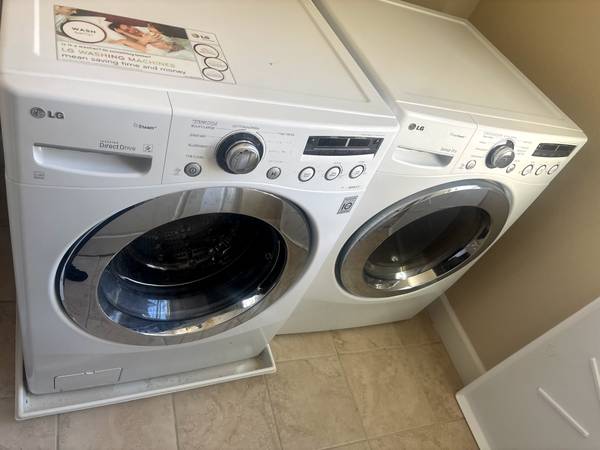 LG steam white front load set 1