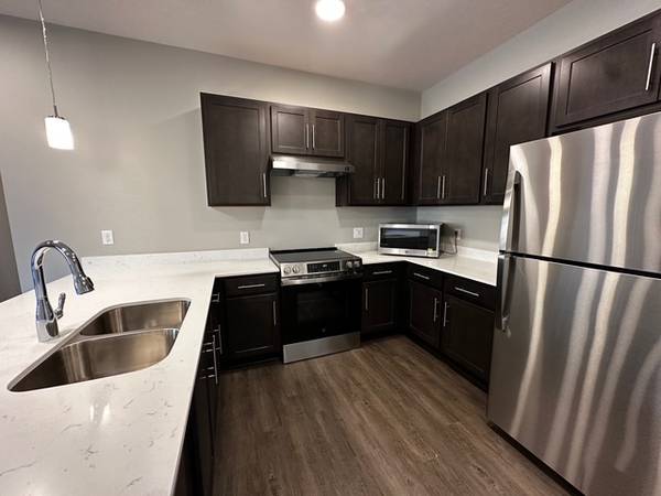 $1,565 / 2br - 1081ft2 - Coming Soon! (Bellevue/Offutt Air Force Base)64020673592578120