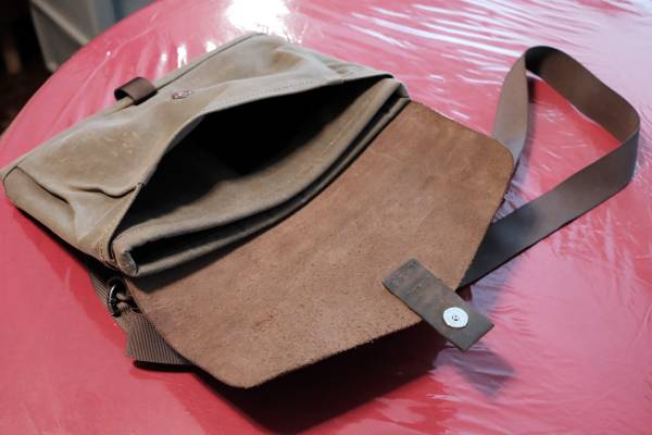 WaterField Designs Outback Solo Case for 13" Laptop - $75 (san jose downtown)63471453410433122