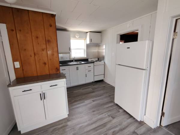 $1,400 / 2br - 717 S. 2nd Street - Available Soon (Cottage Grove)63977277457410123