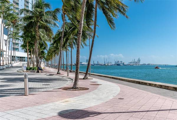 $2,800 / 1br - 733ft2 - 1Bed/1.5 Bath (Downtown)63825138940417121