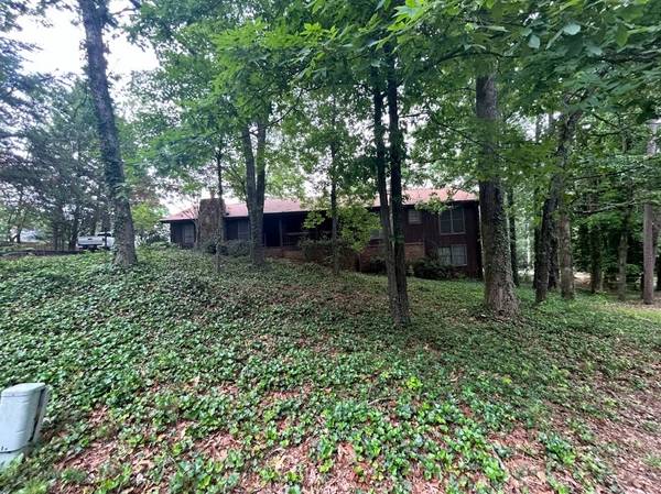 $350,000 Hall and Forsyth Flips / Rentals (gainesville)63207620559105120