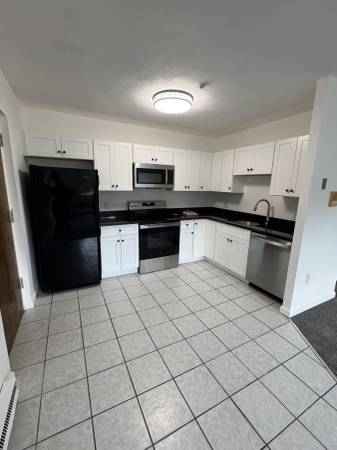 $1,700 / 1br - 1 bd/ 1 bath/ condominio ; recién renovado; (Franklin)63655181741571122