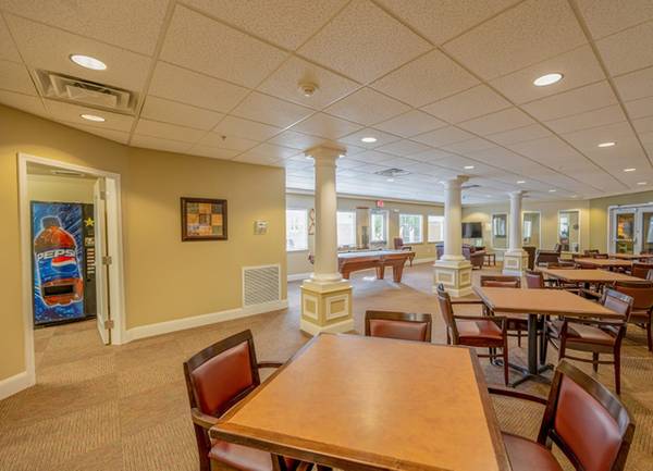 $1,126 / 2br - Community Library, Computer Lab/Full Internet, Fitness Center (2250 Cougar Drive, Laughlin, NV)63618517739137123