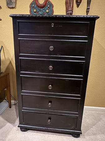 6 Drawer Chest 1