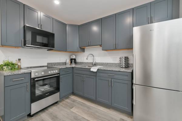 $1,475 LYNN / BOSTON ESTUDIO DISPONIBLE - AGUA CALIENTE INCLUIDA - ¡SIN COMISIONES DE CORREDORES!63699488211969124