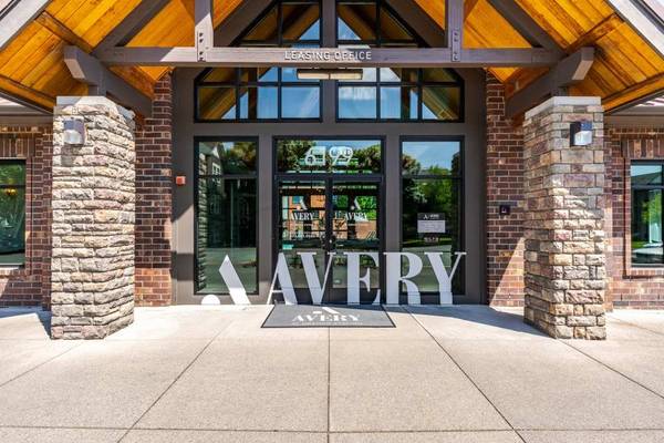 $1,630 / 1br - 787ft2 - Centro de Negocios, 1B/1B, en Hillsboro OR (6199 NE Alder St, Hillsboro, OR)63956785683331123