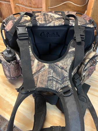 Cabelas all day waist pack - $50 (Waukesha)63470463853955121