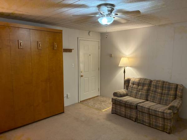 $850 / 1br - 400ft2 - Studio Apartment (Lansing)63620274308993123