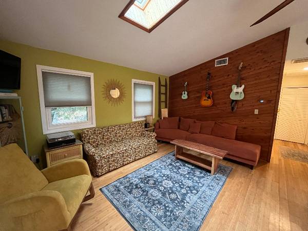 $2350.00 / 2br - 768ft2 - Charming Fully Furnished (optional) 2-Bedroom Home in a Private, Treeh63862070002435121