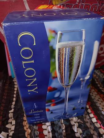 4 pack clear glass champaign flutes 1