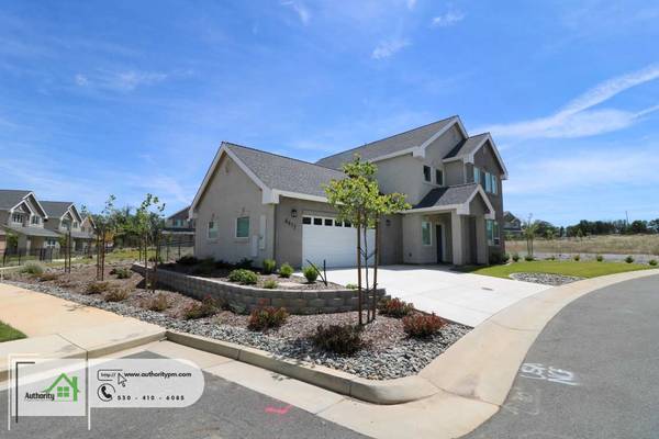 $2,795 / 3br - 2624ft2 - 6677 Bandito Dr. - Granite Countertops | Washer/Dryer Included (Redding)63972527877251121