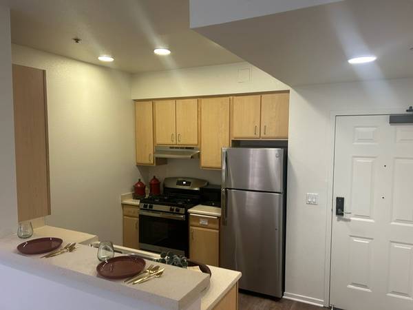Special- $2200 rent per month  Large Unit OAK GROVE AT DUBLIN RANCH 1