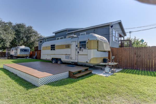 $1 RV Park (Hitchcock)63812532427265121