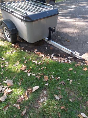 "Vacationer" enclosed cargo trailer 1