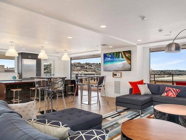 $3,808 / 2br - 1064ft2 - Ventiladores de techo, Sala de club, Lavadora y secadora de tamaño completo (South Lake Union)63850641627393120