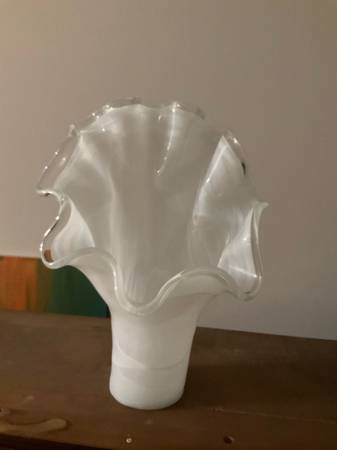 Glass clam shell vase, 18in tall 1