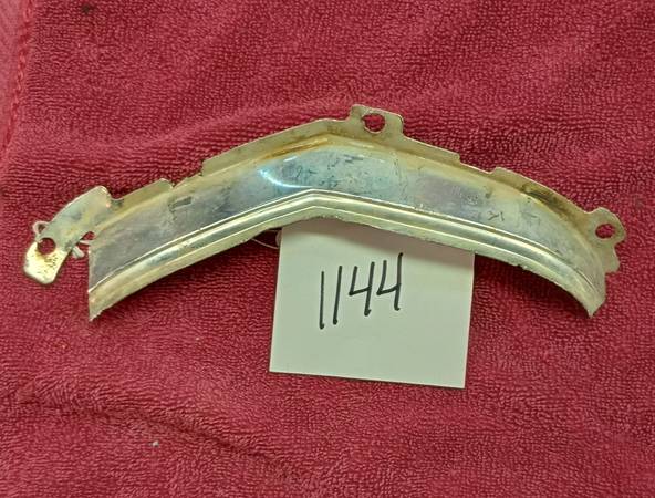 1965 Chevelle El Camino fender eye brow grill molding D.S 1