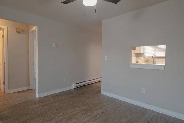 $1,375 / 2br - 892ft2 - Estacionamiento Cubierto, Admite Mascotas, Piscina, Paisaje Exuberante (Boise)63794895560835121
