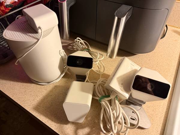 Xfinity security cameras plus 1