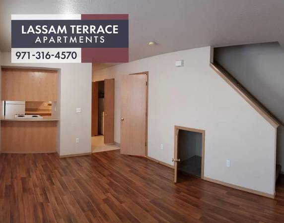 $1,550 / 2br - Caminata/ciclismo en el Parque Natural Powell Butte - Dos dormitorios en zona popular (Este de Portland)63841707173123120
