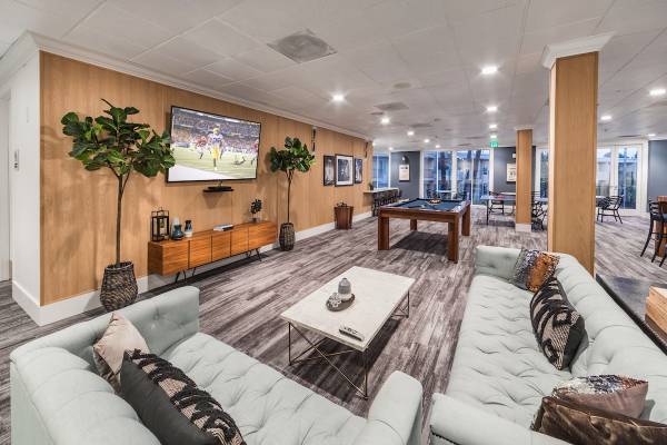$2,160 / 419ft2 - Estudio acogedor con comodidades de estilo resort: ¡admitimos mascotas! (Sherman Oaks)63857623499649120