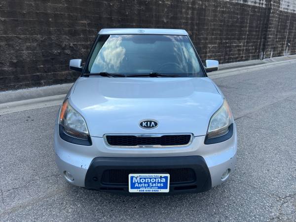 2010 Kia Soul + - Informe Carfax Limpio, ¡Excelente Historial de Servicio! - $4,799 (Monona)63625030101891121