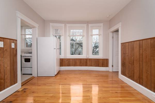 $1,400 / 1br - 520ft2 - Charming 1 bedroom- $1400 no utilities (Haverhill)63856338565379120