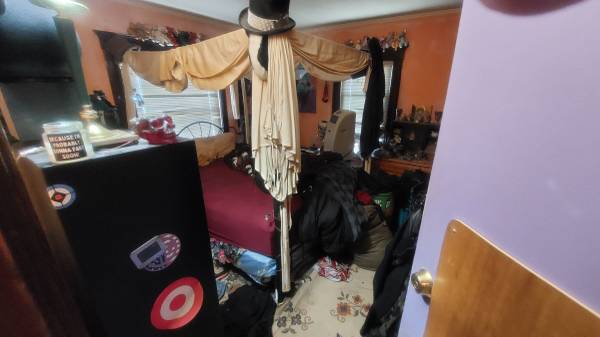 $900 / 2br - 2 rooms available in Dunellen (Dunellen)63762735523585121