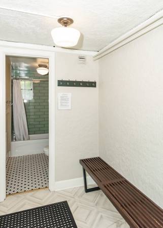 $745 / 168ft2 - Tours Available (single room only 15) One Month Free! (Alphabet Dist./Nob Hill/NW Portland)63672512218497122
