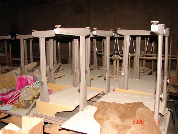 SCHOOL DESKS 1