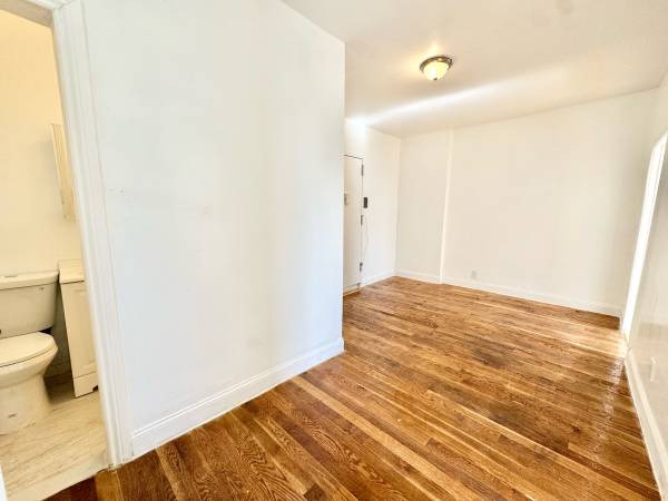 $2,250 / 2br - 2 BEDROOM APARTMENT SUBLET! All UTILITIES INCLUDED ! (SUNSET PARK / GREENWOOD HEIGHTS)64212268148099124