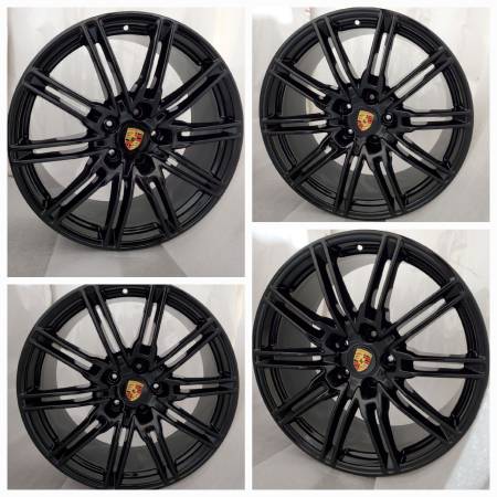 Cayenne 21" Black Wheels 1