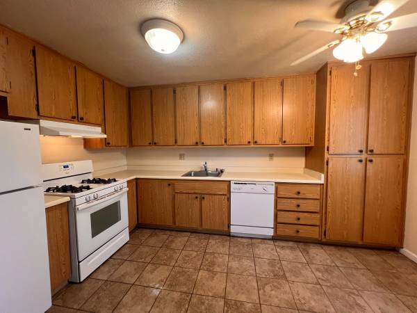 1 Bedroom 1 Bath 730ft² 1