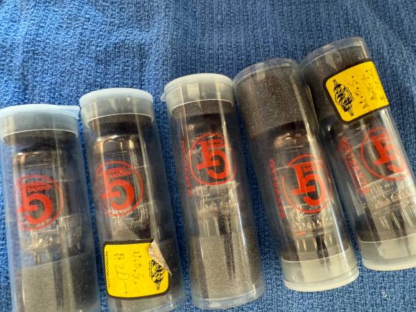 % American Made 12AX7 Groove Tubes 1
